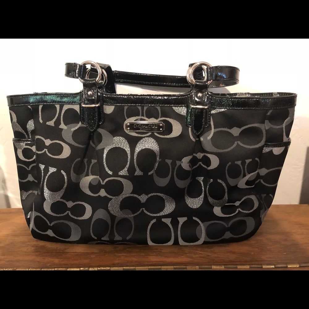 3 purses - Picture 5 of 7